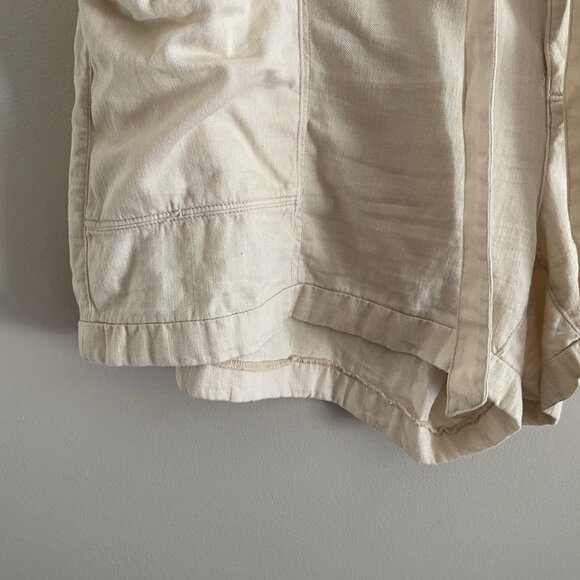 Old Navy Women 3X Ivory Extra High-Waisted Tie-Front Cargo Shorts 4” Inseam - Picture 4 of 10